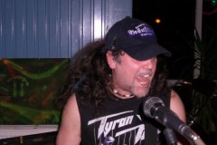 06-10-28_WhoKnows-pic21