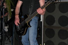 Who-knows-100420100007