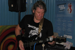 Triple-Trouble-0805100011